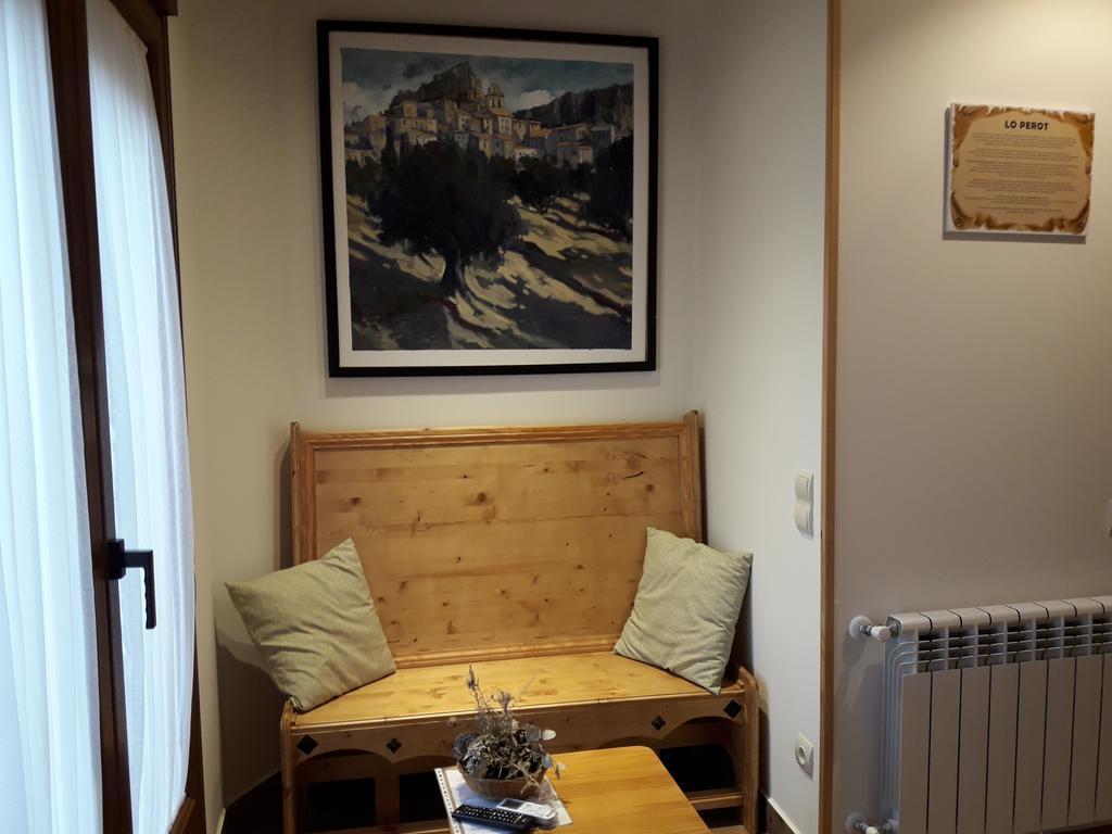Hostal Casa Barcelo 오르타 데 산트 호안 외부 사진